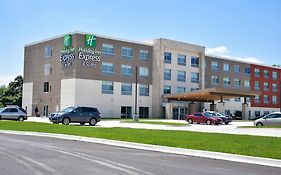 Holiday Inn Express & Suites - Bensenville - O'Hare, An Ihg Hotel